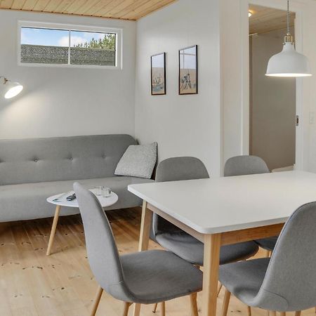2 Bedroom Gorgeous Apartment In Vaeggerlose Boto By Exterior foto
