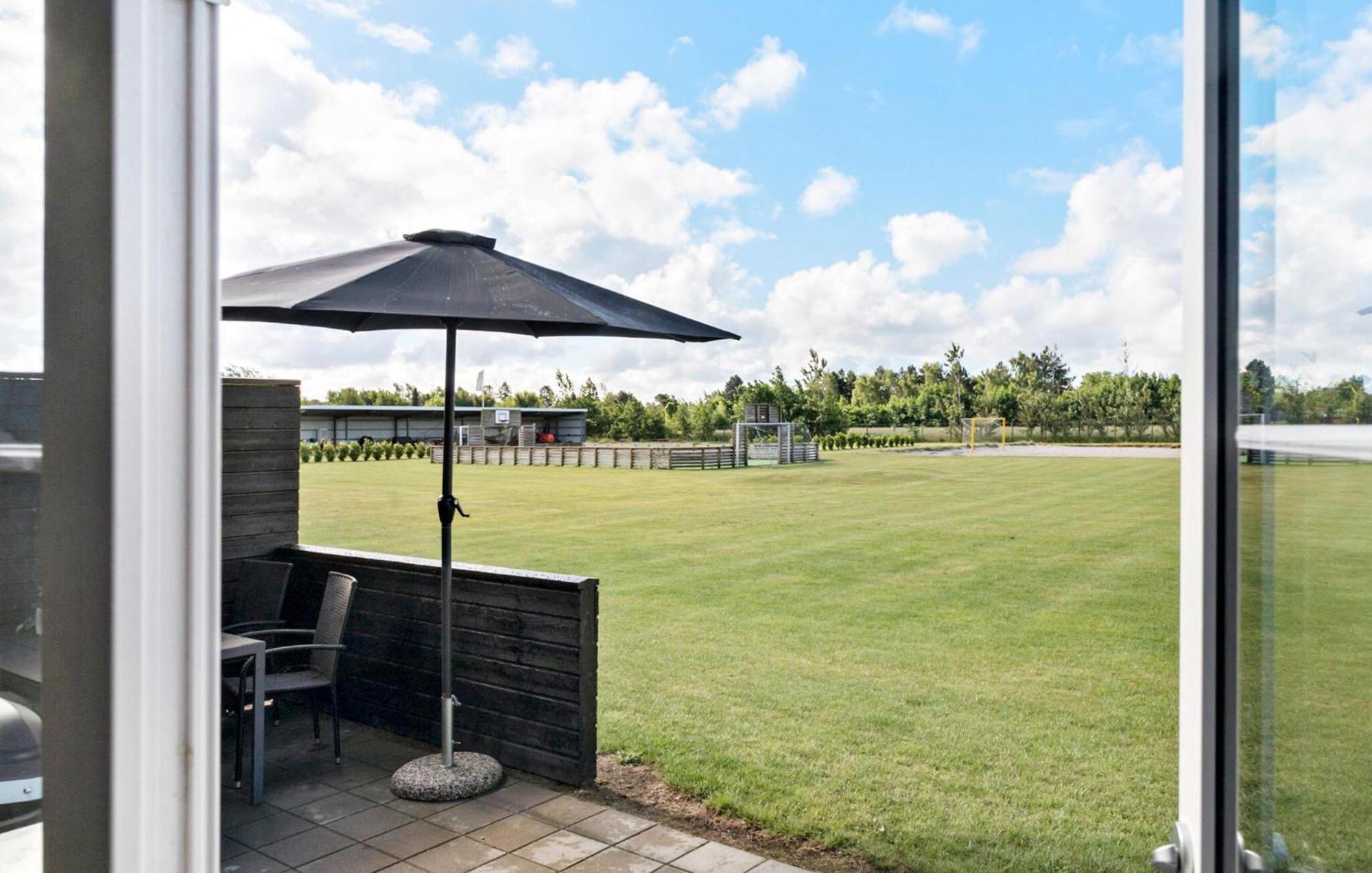 2 Bedroom Gorgeous Apartment In Vaeggerlose Boto By Exterior foto
